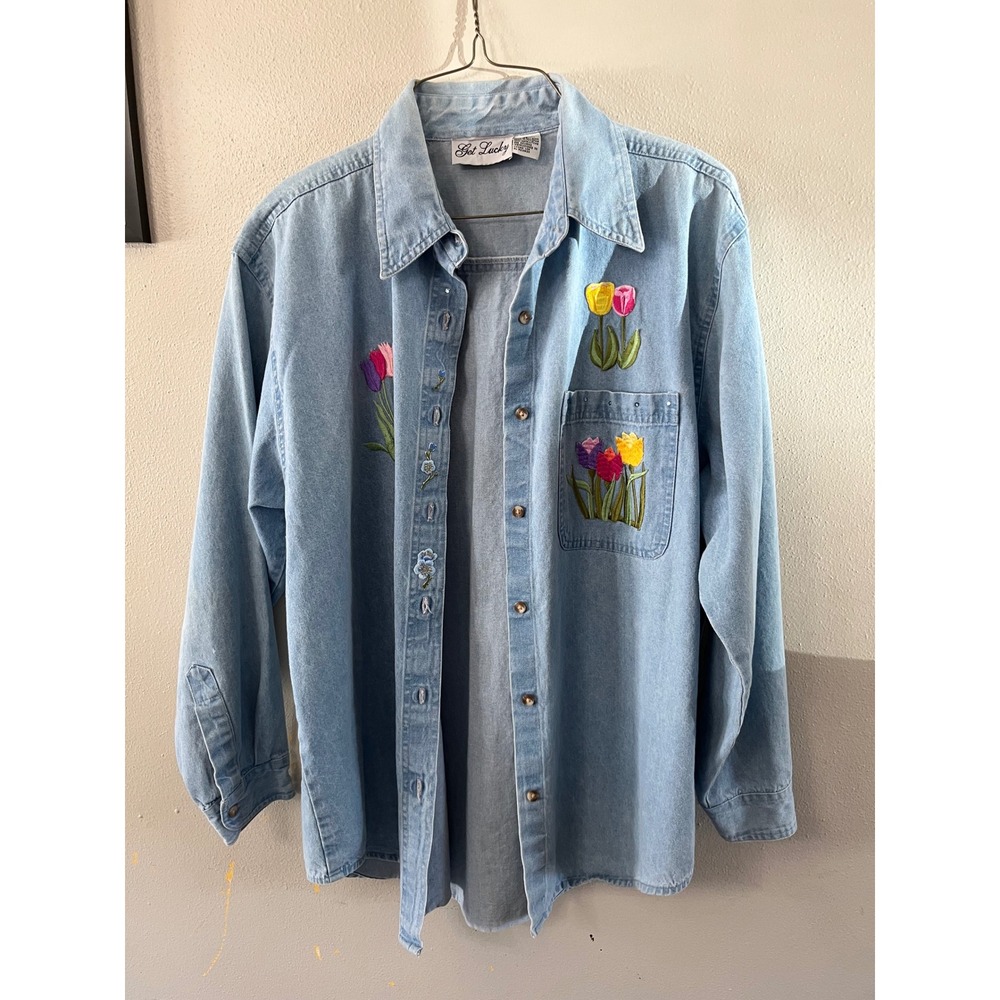 GET LUCKY Denim Shirt Embroidered Tulips Floral Women M Blue Cotton Cottagecore
